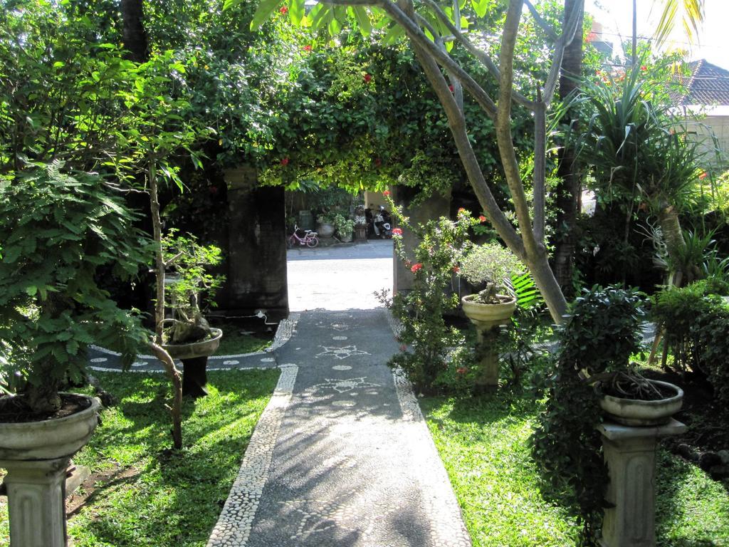 Galang Kangin Bungalows Амед Экстерьер фото