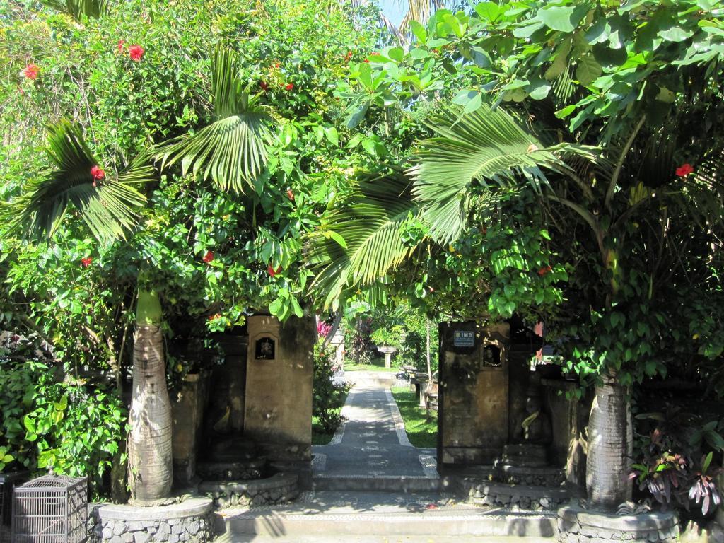 Galang Kangin Bungalows Амед Экстерьер фото