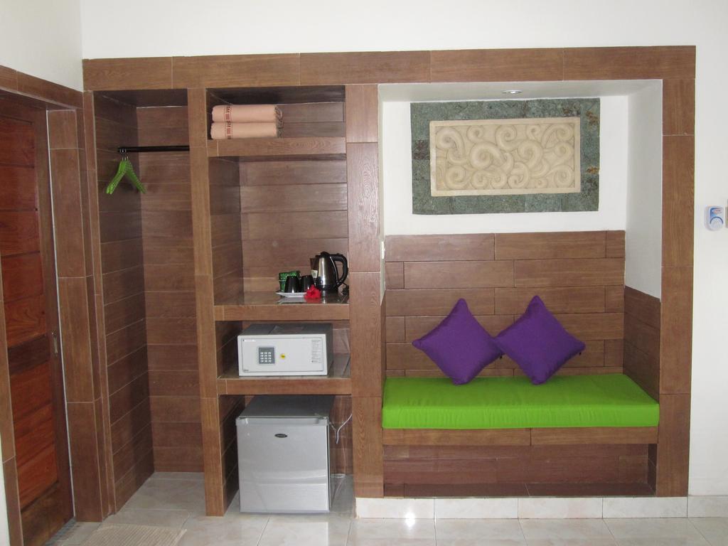 Galang Kangin Bungalows Амед Номер фото