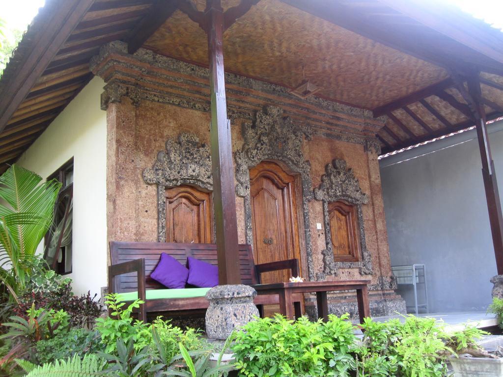 Galang Kangin Bungalows Амед Номер фото